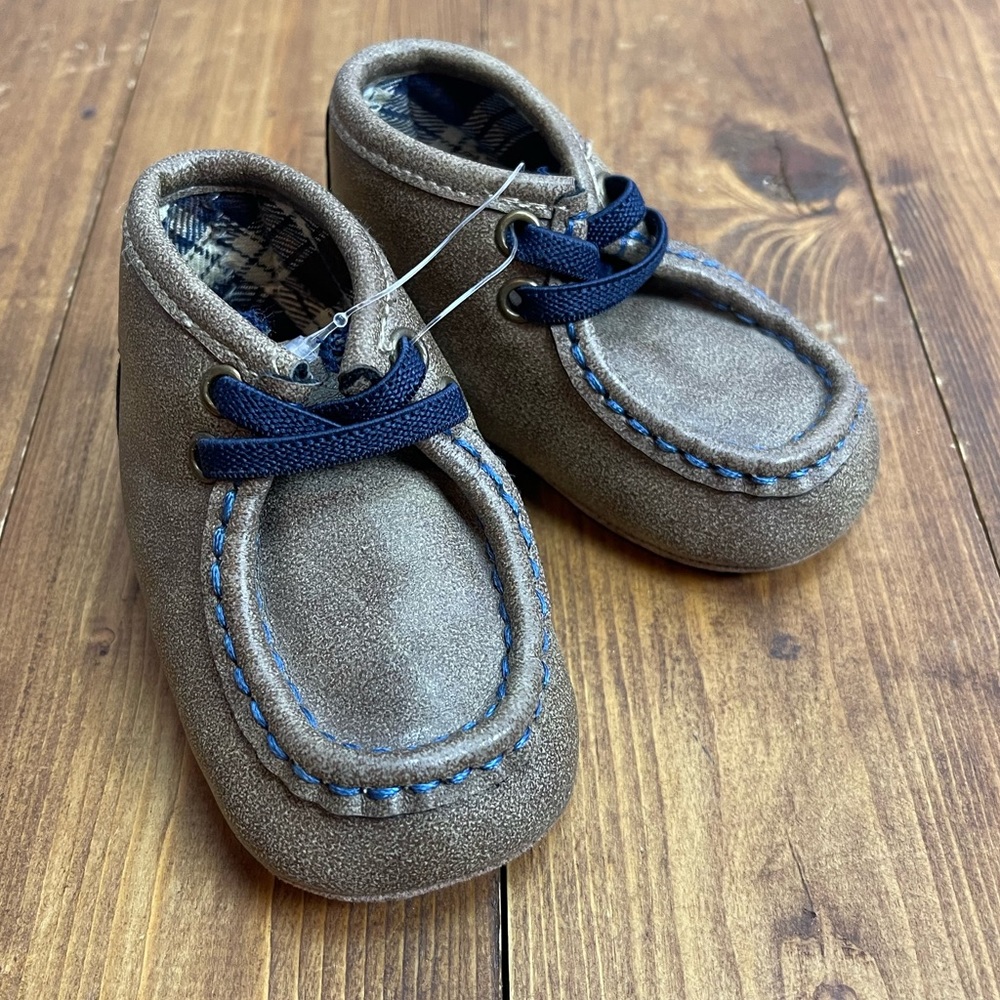 DBL Barrel infant sized brown casual shoes baby moccs boots